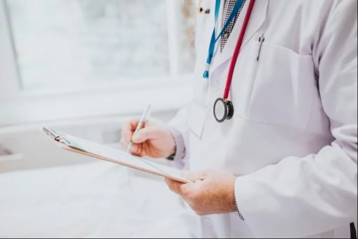 Alguns grupos profissionais são mais propensos ao Burnout, como os profissionais de saúde (médicos, enfermeiros, psicólogos, entre outros).