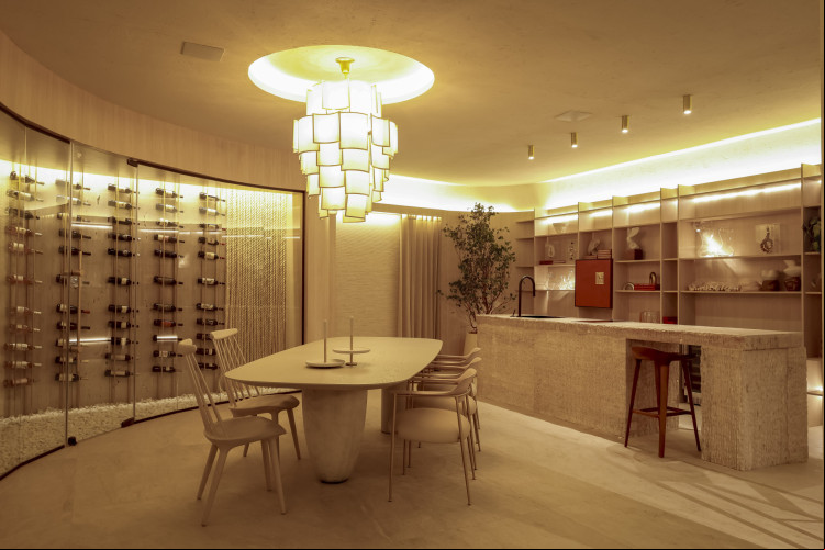 O Wine Living foi criado por Jéssica Guimarães e Sara Carioca para a CasaCor Ceará 2024 O Wine Living foi criado por Jéssica Guimarães e Sara Carioca para a CasaCor Ceará 2024
