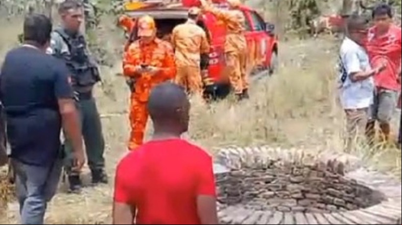 Os corpos dos jovens precisaram ser resgatados pelo Corpo de Bombeiros