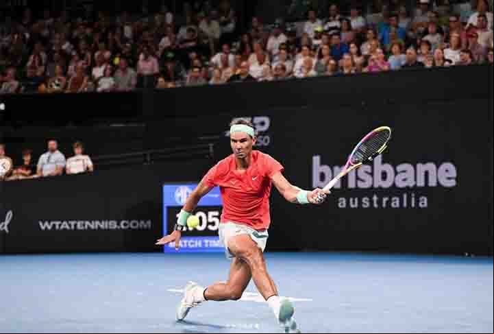 Rafael Nadal Parera nasceu em Manacor, na Espanha e é considerado um dos maiores tenistas de todos os tempos, ao lado de Rod Laver, Novak Djokovic, Roger Federer, Pete Sampras e Andre Agassi.
