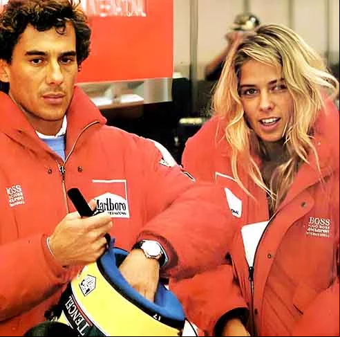Diante disso, alguns perfis relembraram o relacionamento entre o piloto e a ex-modelo. A polêmica levou até mesmo a própria Adriane Galisteu, 51, a se manifestar.
