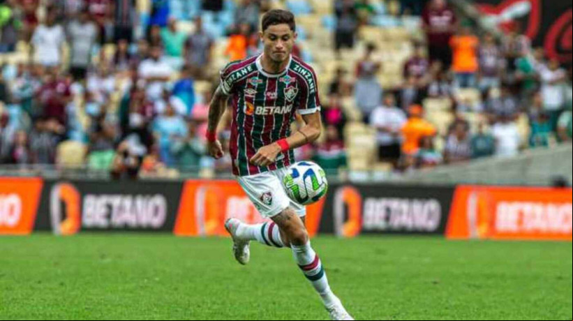 O lateral foi campeão da Libertadores com o Fluminense