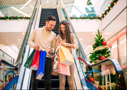 Confira os horários de funcionamento dos shoppings de Fortaleza durante o período natalino Confira os horários de funcionamento dos shoppings de Fortaleza durante o período natalino