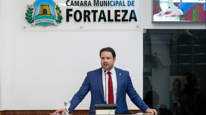 O presidente da Câmara Municipal de Fortaleza (CMFor), o vereador Léo Couto (PSB)