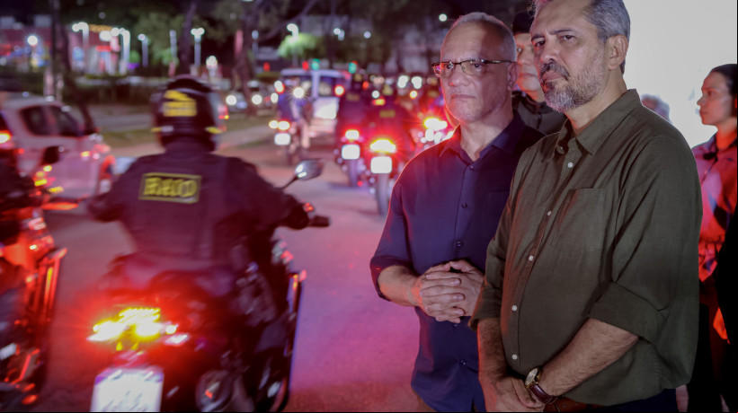 FORTALEZA, CEARÁ, BRASIL- 02.01.2024: Elmano de Freitas entrega motos e viaturas para a Policia Militar na Praça da Lagoa. (Foto: Aurélio Alves/Jornal O POVO)