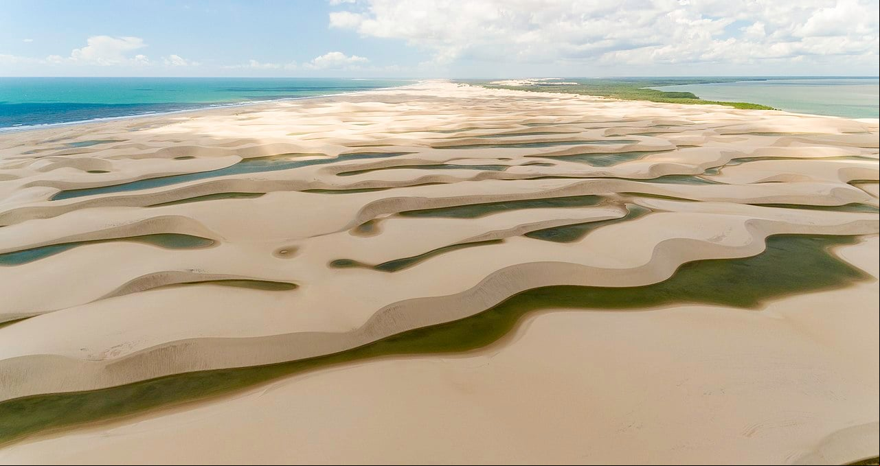 E uma das paisagens mais incríveis no Piauí fica no Delta do Parnaíba, na foz do Rio Parnaíba, entre Piauí e Maranhão. Formações de duna, mangues e ilhotas compõem um cenário semelhante aos Lençóis Maranhenses, que ficam na parte ocidental e são mais famosos.