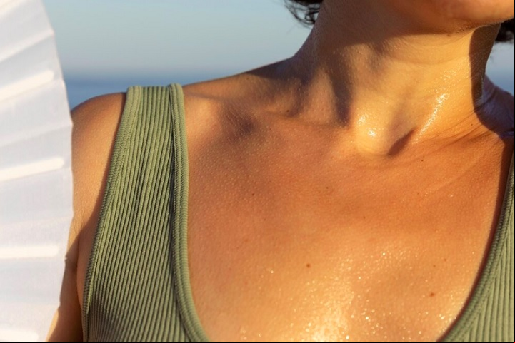 O suor, à medida que vai evaporando, vai retirando o calor excessivo do nosso corpo, só que dependendo do nível de umidade, ele pode ter dificuldade em evaporar”, explicou.