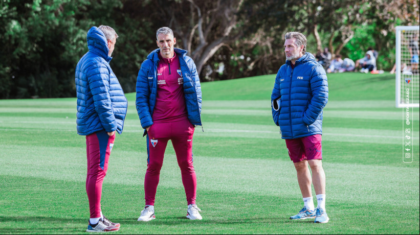 Técnico do Fortaleza, Juan Pablo Vojvoda, junto com seus auxiliares, durante pré-temporada nos EUA