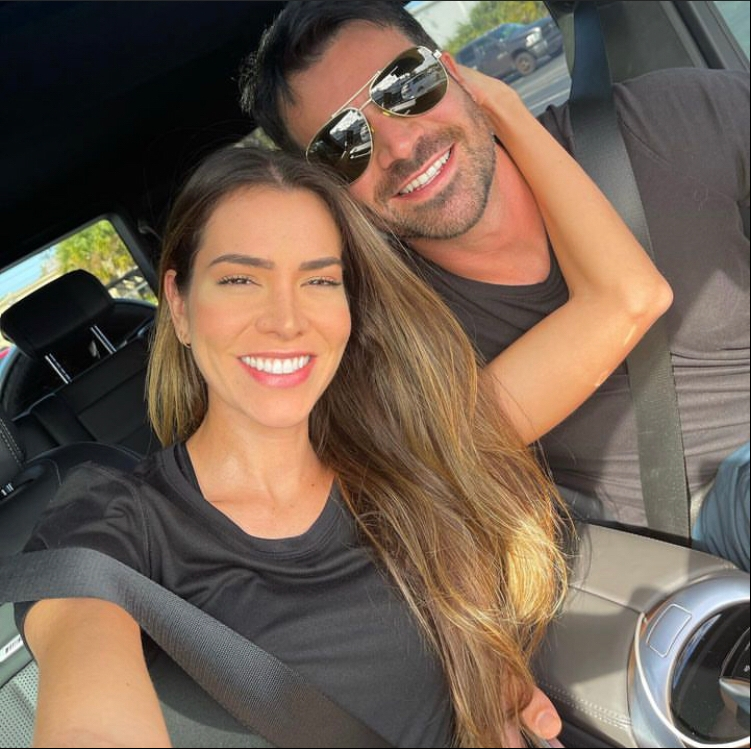 Rodrigão e Adriana Sant’Anna (BBB 11): Os ex-BBBs hoje são casados, vivem juntos nos Estados Unidos e faturam muito dinheiro dando dicas de investimento na web. Ela foi a oitava eliminada e ele o 14º.