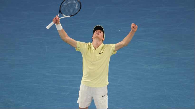 Número 1 do mundo do tênis, Jannik Sinner venceu o alemão Alexander Zverev e conquistou o Australian Open