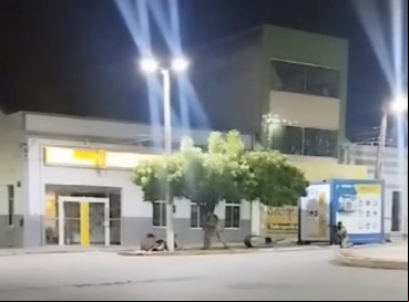 PMCE  foi acionada após uma denúncia sobre movimentação estranha dentro da agência no Centro de Massapê 
