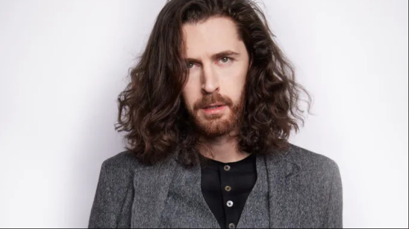 Hozier volta ao Brasil para dois shows no primeiro semestre de 2025