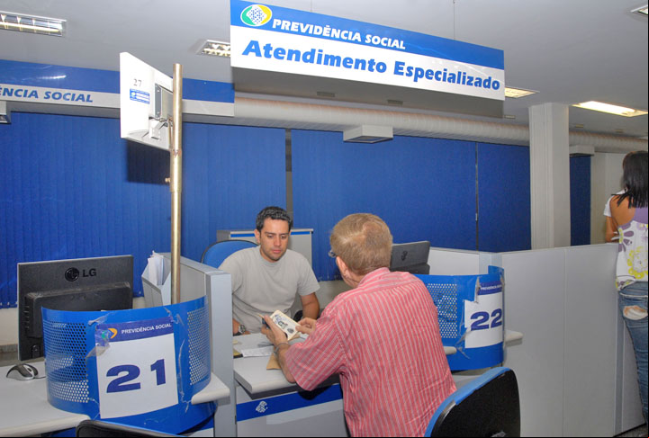 Os beneficiários não percebidos pelo governo são notificados por meio do aplicativo Meu INSS. Neste caso, a pessoa deve procurar o órgão para fazer a comprovação de vida ou deixará de receber o pagamento no prazo de 60 dias após a notificação.