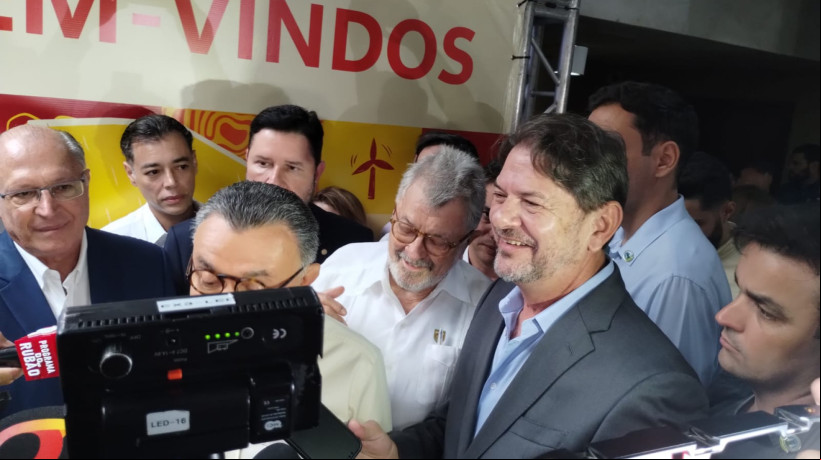 Senador Cid Gomes em evento de filiação de deputados ao PSB Ceará
