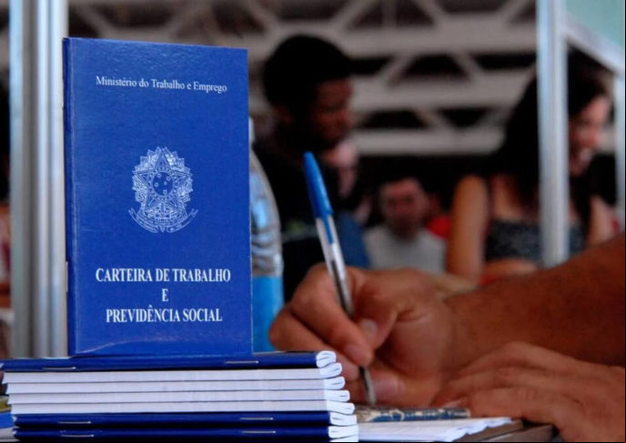 A pontuação subirá progressivamente ano a ano até chegar a 105 pontos para homens e 100 para mulheres. Esse será o índice definitivo, a partir de 2031.