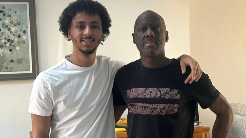 Joshua Andrew, de 23 anos, doou um rim a David Andrew, de 57 anos