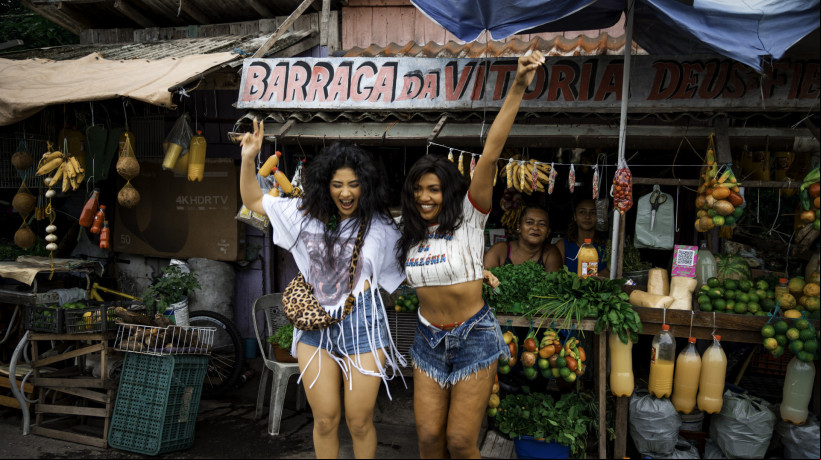 Gaby Amarantos e Zaynara lançam clipe