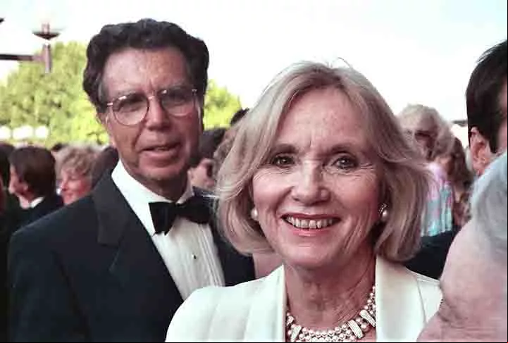 Eva Marie Saint foi casada com Jeffrey Hayden de 1951 até 2016, ano da morte do diretor e produtor de TV. A união gerou dois filhos, Darrell Hayden e Laurette Hayden.