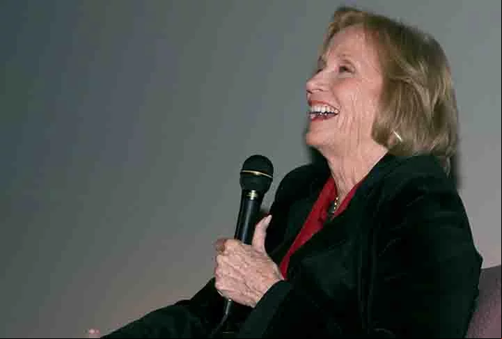 Em 1953, ela conquistou prêmio de dramaturgia por sua atuação na peça de teatro “A Trip to Bountiful”.