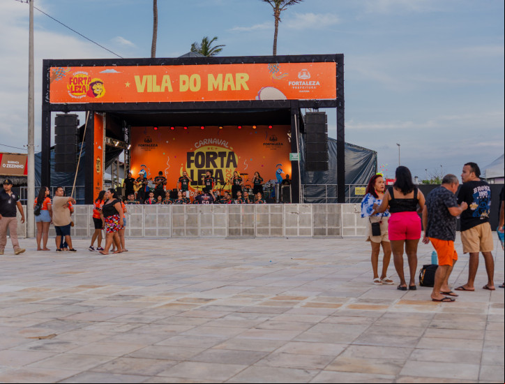FORTALEZA-CE, BRASIL, 15-02-2025: Pré-carnaval no Vila do Mar, na Barra do Ceará. (Foto: Fernanda Barros/ O Povo)