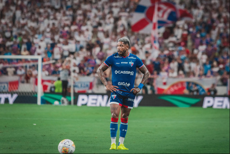 Atacante Marinho no jogo Fortaleza x Vitória, no Castelão, pela Copa do Nordeste 2025 Atacante Marinho no jogo Fortaleza x Vitória, no Castelão, pela Copa do Nordeste 2025