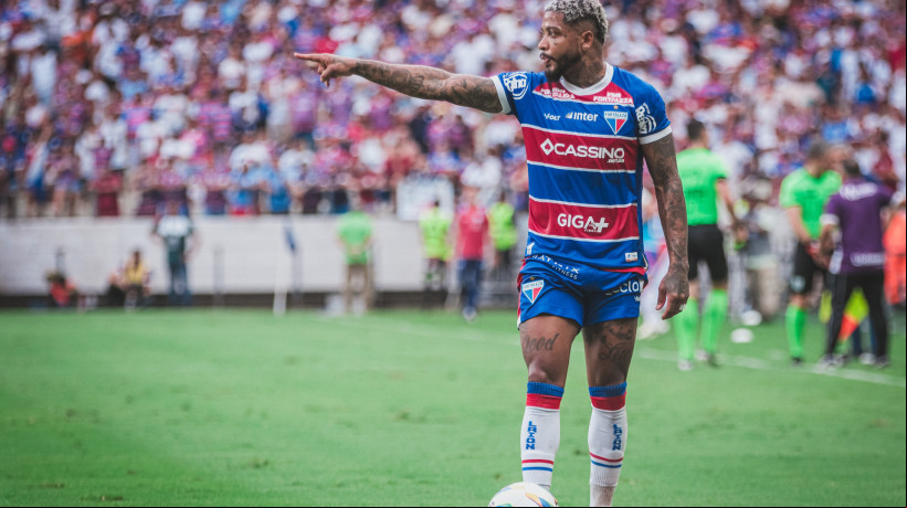 Atacante Marinho no jogo Fortaleza x Ceará, no Castelão, pelo Campeonato Cearense 2025