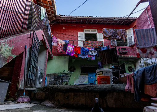Os pagamentos dos profissionais de saúde que trabalhavam na casa também foram cortados por falta de dinheiro Os pagamentos dos profissionais de saúde que trabalhavam na casa também foram cortados por falta de dinheiro