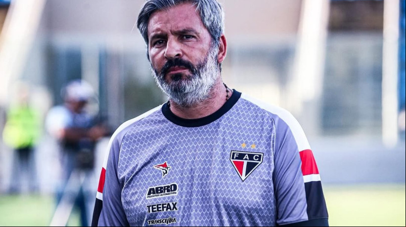 O técnico português Tiago Zorro já possui 14 jogos com o Ferroviário 