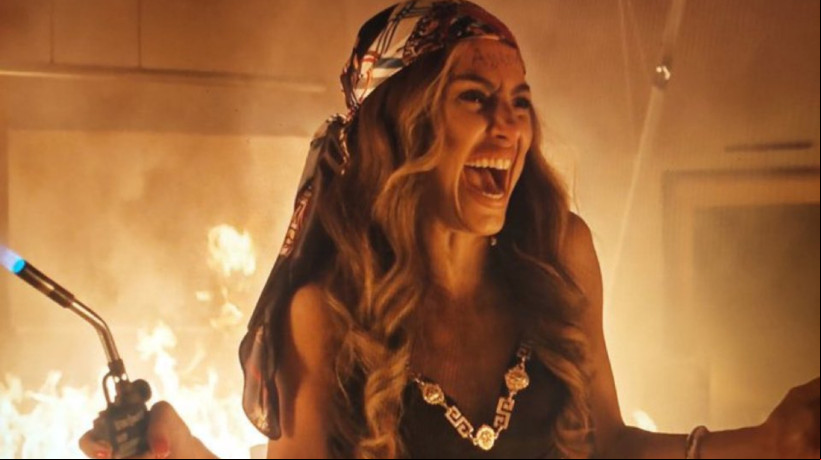 Camila Pitanga como Lola no último capítulo de