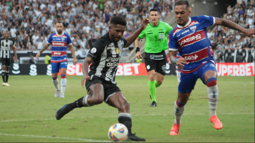 Na tabela da Série A, o Ceará tem um dois pontos a mais que o Fortaleza. O Vovô está na sexta colocação e o Leão na décima primeira