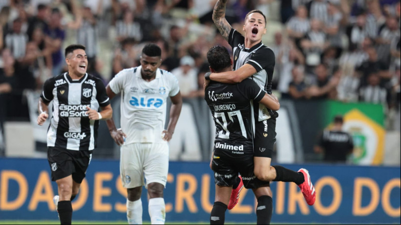 Ceará em vitória contra o Grêmio na segunda rodada da Série A do Brasileirão de 2025