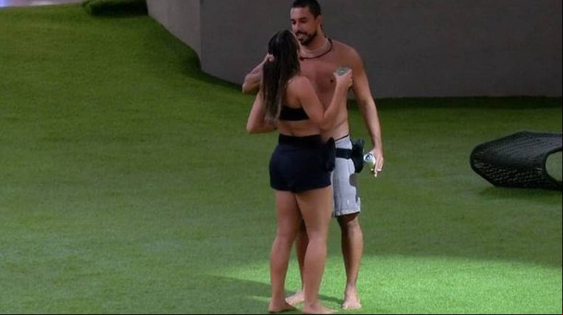 BBB 25: Equipe de Maike se desculpou pelas atitudes do brother contra Renata