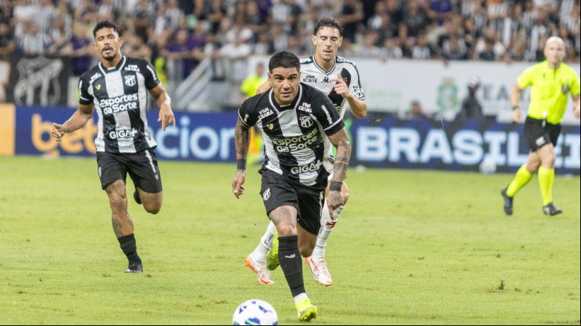 Atacante Galeano no jogo Ceará x Vasco, no Castelão, pelo Campeonato Brasileiro Série A 2025