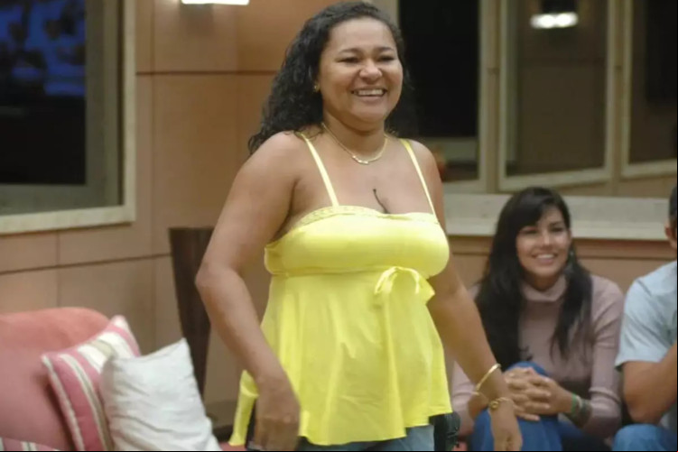 Mara Viana foi a vencedora do BBB 6 Mara Viana foi a vencedora do BBB 6
