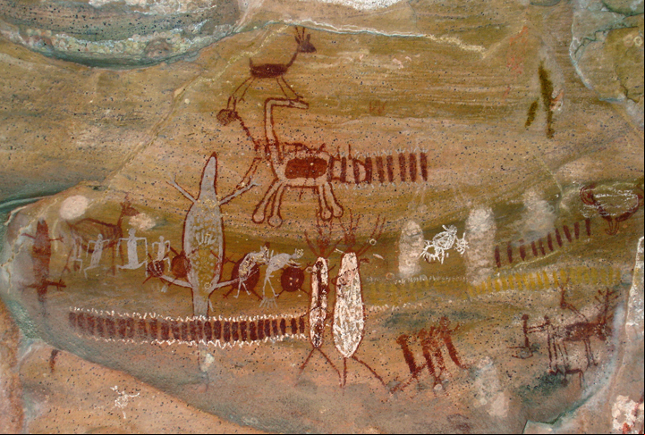 Local que reúne a maior concentração de sitio pré-históricos da América Latina, com os mais antigos exemplares de obras rupestres do continente. o Parque Nacional da Serra da Capivara, reconhecido como Patrimônio Mundial da Unesco, possui um registro de duas representações humanas de cabeças encostadas. A estimativa é de que elas tenham sido feitas há cerca de 12 mil anos e compõe uma série de expressões do cotidiano gravadas nas rochas do Sítio Boqueirão da Pedra Furada.