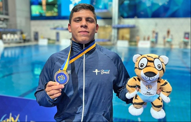 O saltador Kawan Pereira, nascido em Parnaíba em 17/6/2002, é outro talento do Piauí. Medalha de bronze nos Jogos Pan-Americanos de 2019, também faturou o Ouro no Mundial Jr em 2021, em Kiev (Ucrânia).
