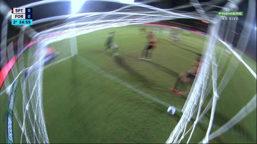 Fortaleza usou frame de imagem da transmissão do jogo para contestar decisão da arbitragem nas redes sociais.