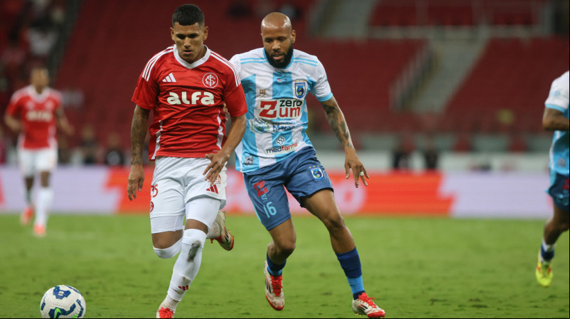 Registro do primeiro jogo entre Internacional e Maracanã 