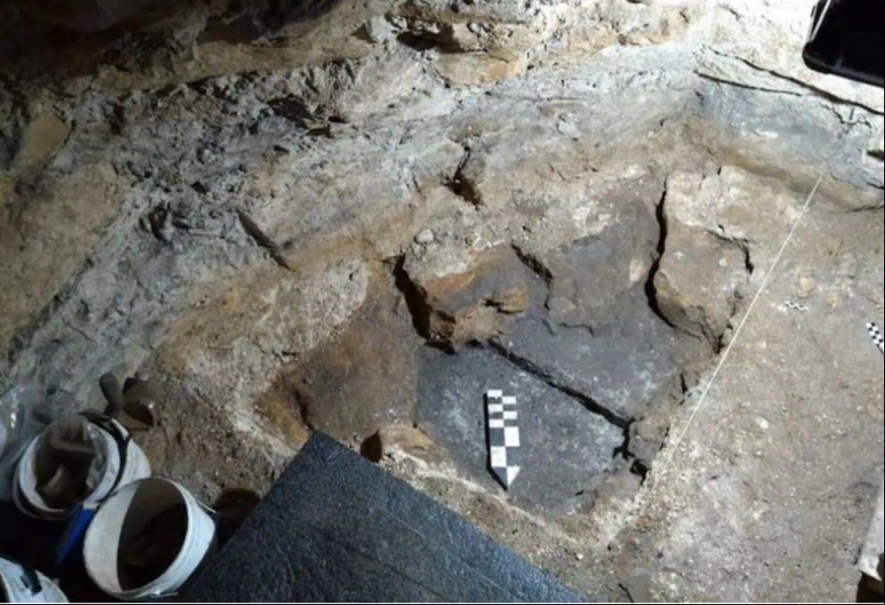 Caverna em Tulum (México) - Recentemente, pesquisadores do Instituto Nacional de Antropologia e História do México (INAH) encontraram uma estrutura que, segundo os estudos, era usada pelos antigos maias para captar água da chuva. A descoberta estava no Parque Nacional de Tulum, um sítio arqueológico bem preservado.