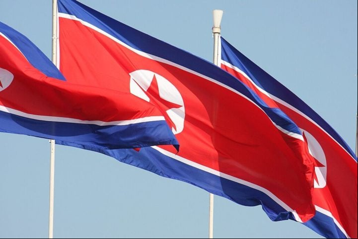A medida integra esforços do regime da Coreia do Norte para combater o que eles chamam de cultura capitalista decadente que se infiltra no país.
