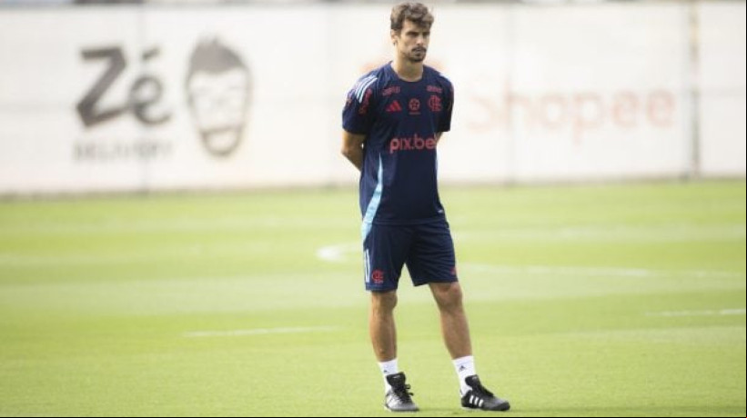 Ex-zagueiro agora faz parte da comissão técnica do clube e já estará à beira do campo contra a LDU, nesta quinta-feira, no Maracanã