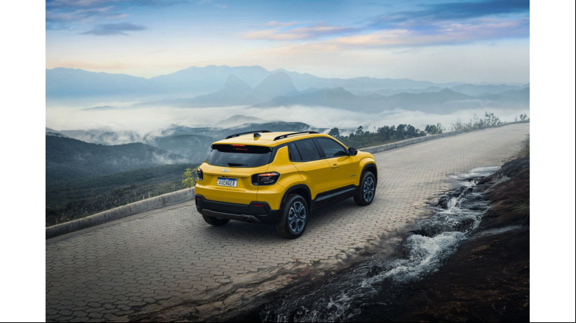 Jeep Avenger começará a ser vendido no Brasil em 2026