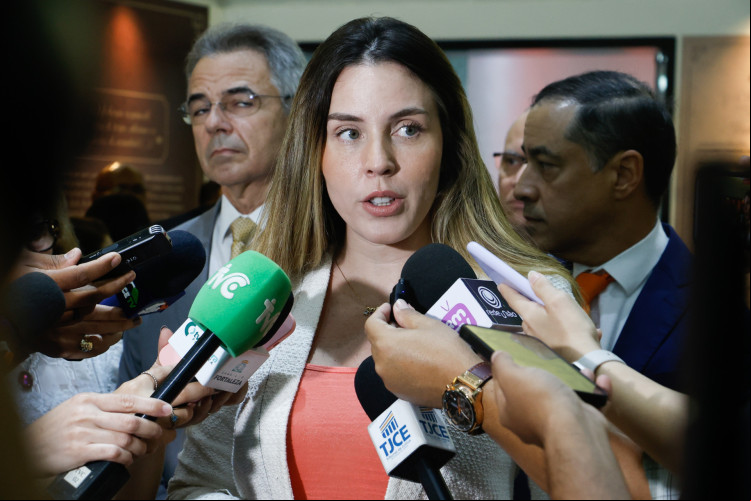 FORTALEZA, CEARÁ, BRASIL- 16..05..2025: Jade Romero, Vice-governadora. Governo do Estado, Alece e Sistema de Justiça promovem cooperação técnica pela proteção de crianças e adolescentes. /Daniel Galber Especial para O POVO)