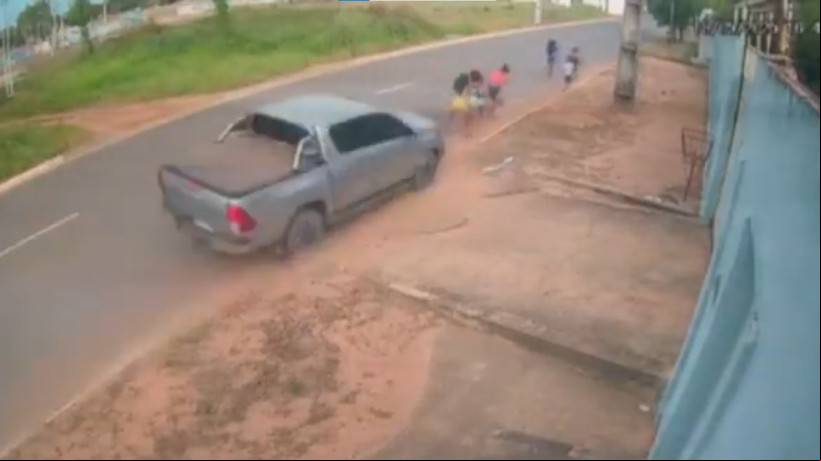 A motorista, identificada como Maria do Perpétuo Socorro Cardoso Weiler, se recusou a fazer o teste do bafômetro e foi presa em flagrante