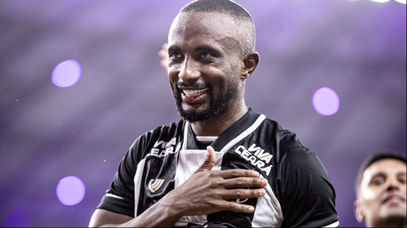 Dieguinho foi contratado como lateral-direito e se adaptou rapidamente a nova função como volante  