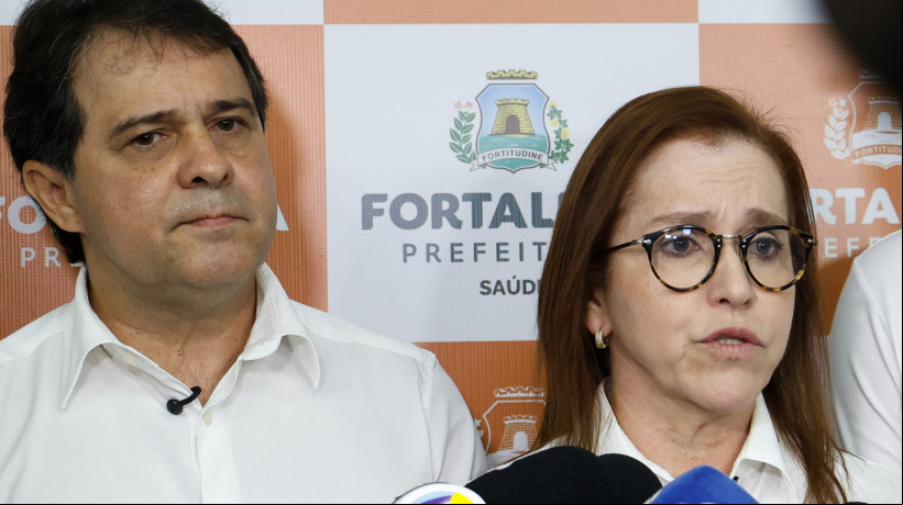 Prefeito Evandro Leitão e secretária Riane Azevedo concederam entrevista coletiva