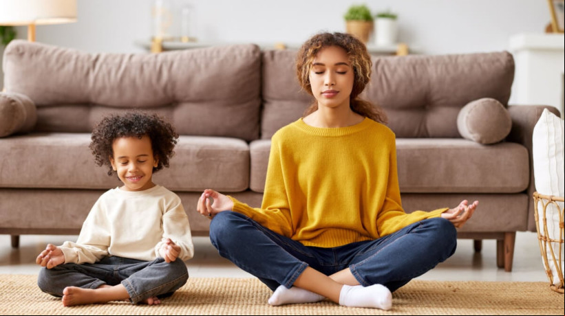 Meditar traz benefÃ­cios para todas as idades (Imagem: Evgeny Atamanenko | Shutterstock) 