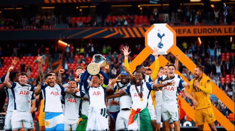 Son levanta troféu da UEFA Europa League pelo Tottenham 