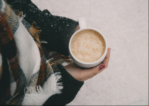 O cappuccino caseiro é prático e delicioso para experimentar durante os períodos frios O cappuccino caseiro é prático e delicioso para experimentar durante os períodos frios