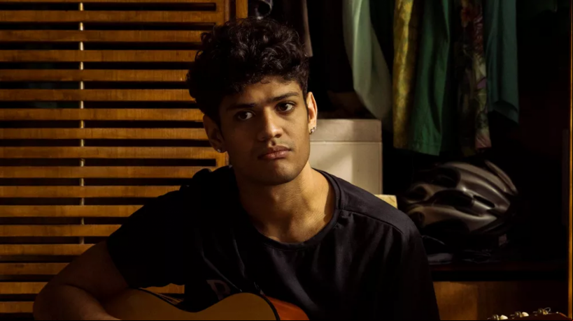 Em 'Pantanal', Renato (Gabriel Santana) assedia Zefa (Paula Barbosa)
